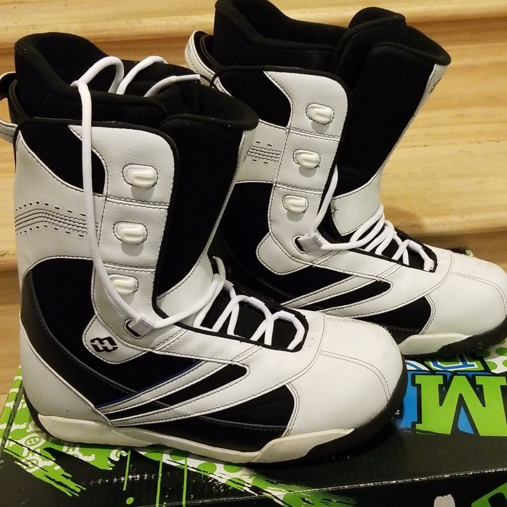 Mens snowboard boot